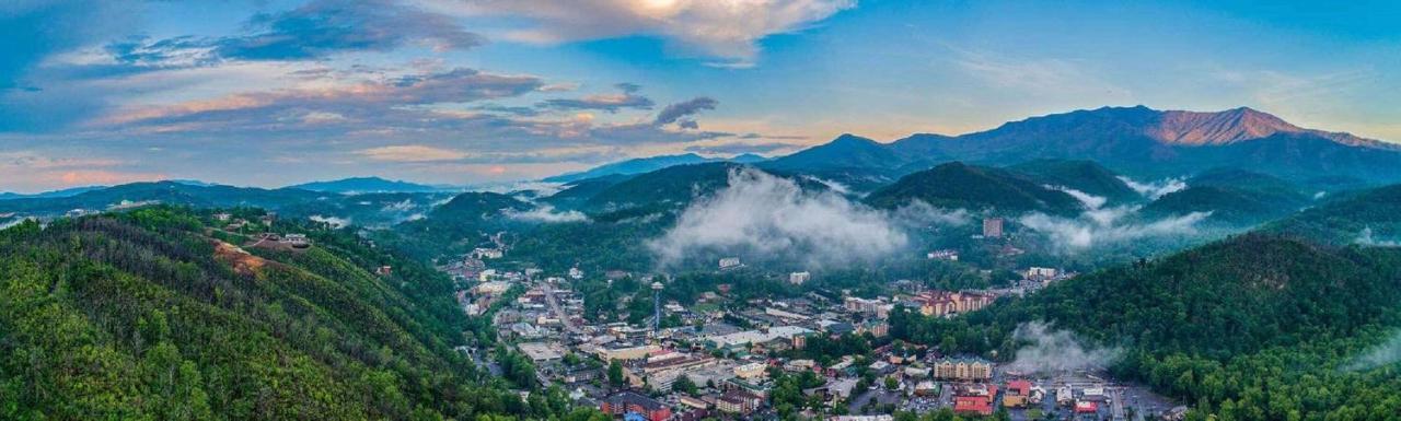 Smoky Mountains Studio With Balcony جاتلينبرج المظهر الخارجي الصورة