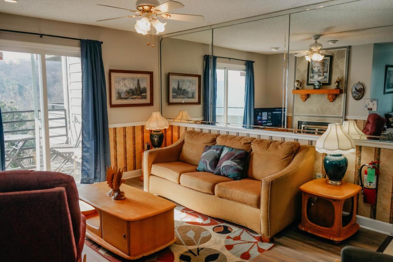 Smoky Mountains Studio With Balcony جاتلينبرج المظهر الخارجي الصورة