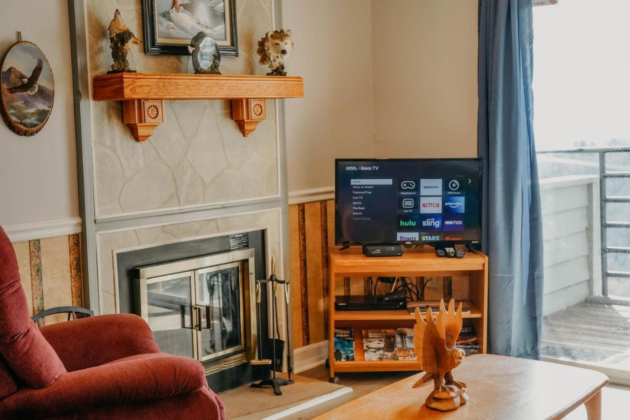 Smoky Mountains Studio With Balcony جاتلينبرج المظهر الخارجي الصورة